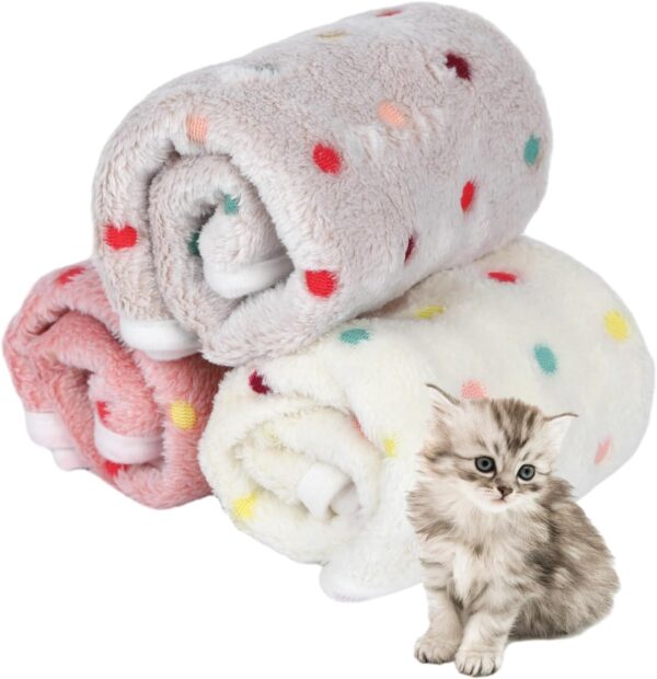 3 Pieces Puppy Blankets Washable Small Animal Fleece Beddin Soft Cats Blankets Small Reusable Small Pet Sleep Blankets Coral Velvet Hamster Cage Liners for Hamster Ferret Rabbits 40 * 60cm